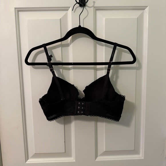 American Eagle Aerie Real Power Plunge Push Up Sunflower Lace Bra Black size 34B - Picture 3 of 5